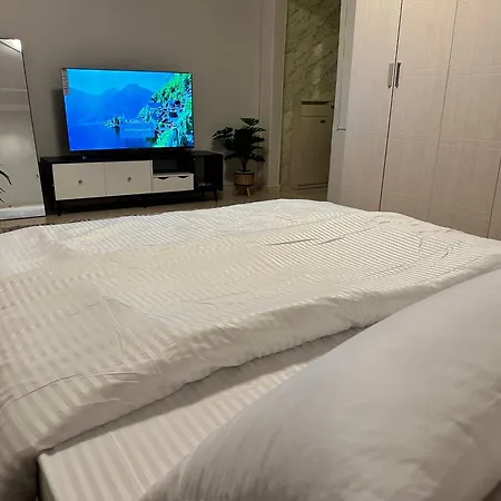 استديو رقم 8 بدخول ذاتي واثاث انيق Apartment Riyadh Exterior photo